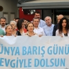 Konak’ta Güvercinler Barış Umuduyla Uçtu