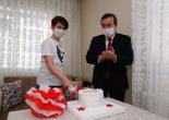 Başkan Batur’dan 23 Nisan’da Doğum Günü Sürprizi